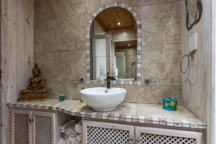 6 Bedroom Property for Sale in Tijgerhof Western Cape